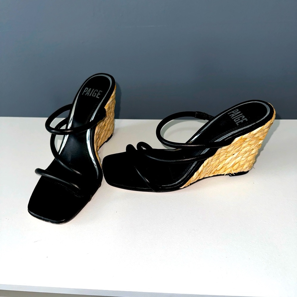 PAIGE wedge sandals sz 6